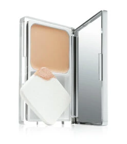 Clinique Even Better Compact Makeup Fondotinta Compatto Antimacchie SPF15 09 Neutral