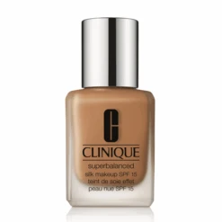 Clinique - Superbalanced Silk Makeup Spf15 - Fondotinta Liquido 15 Silk Nutmeg
